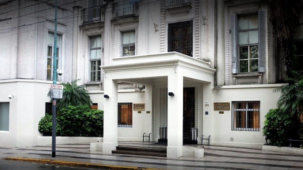 Denuncian al juez que autorizó el uso de dióxido de cloro en el caso del hombre con coronavirus | Información General