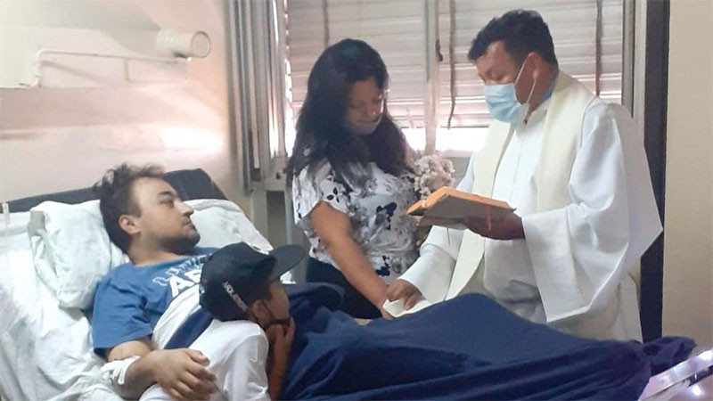 Un paciente con leucemia se casó en un hospital de Paraná | Nacionales