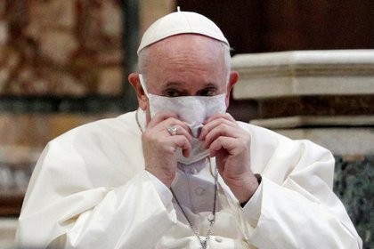 El papa Francisco fue vacunado contra el coronavirus en el Vaticano | Información General