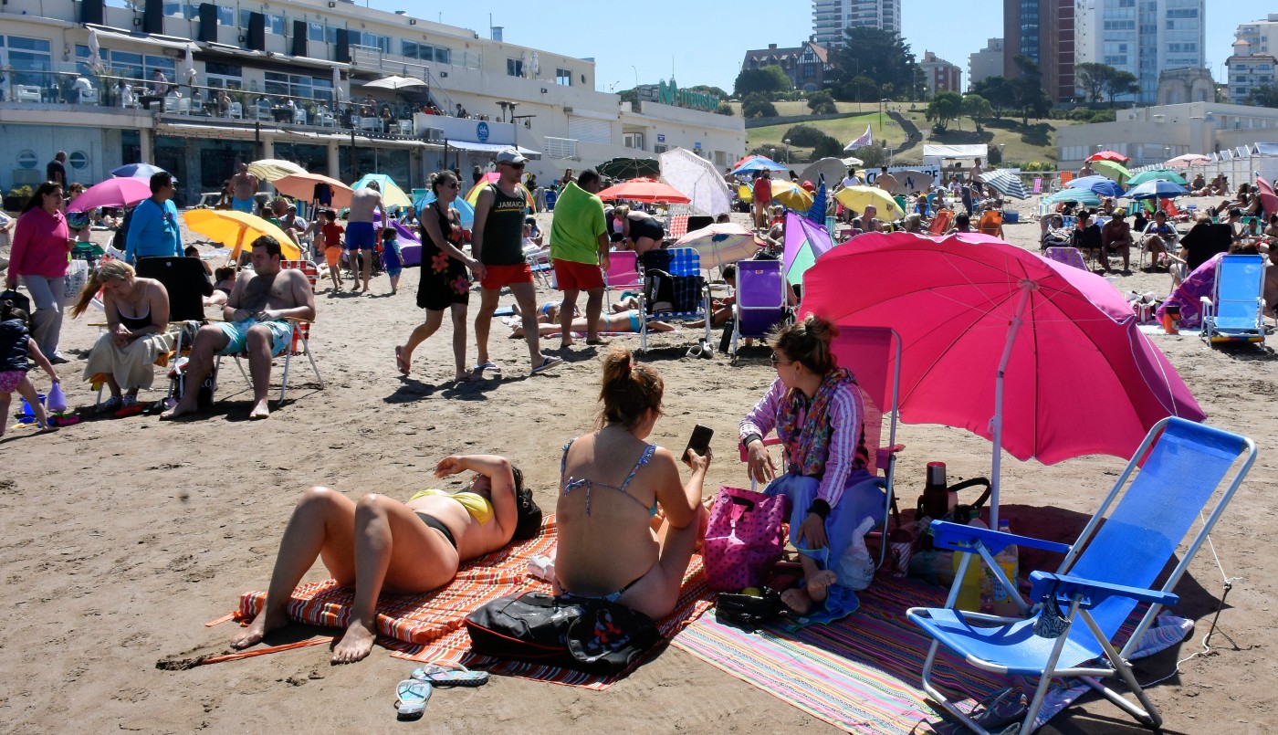 Gobierno bonaerense ratifica que la temporada de verano sigue "hasta el 4 de abril" | Noticias