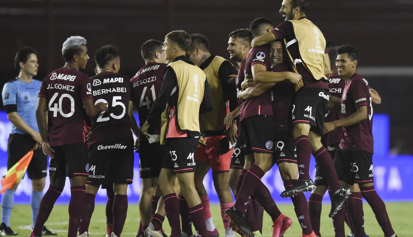 Lanús pasó a la final de la Copa Sudamericana al golear a Vélez en su casa | Deportes