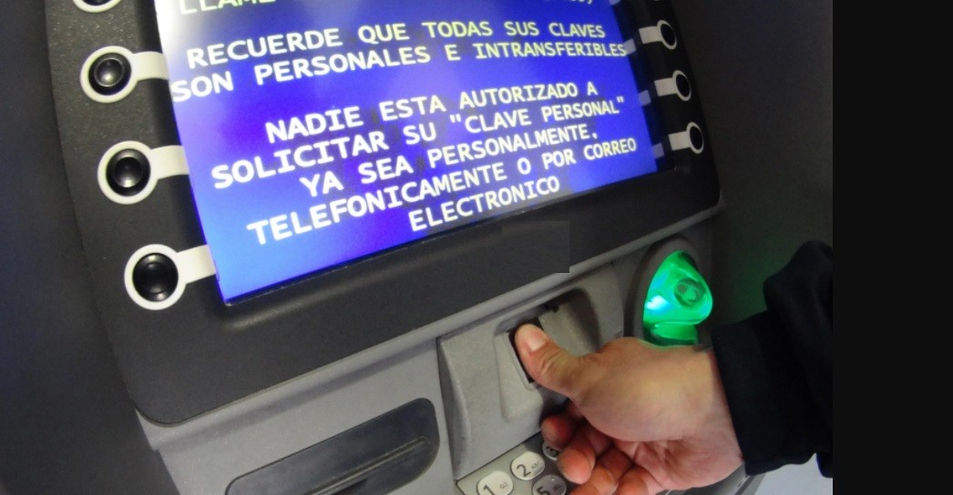 Nueva normativa: cajeros automáticos deberán usar huella dactilar para operar | Nacionales