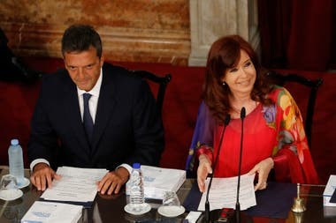 Cristina Kirchner y Sergio Massa vuelven a congelar las dietas de los legisladores | Legislativas