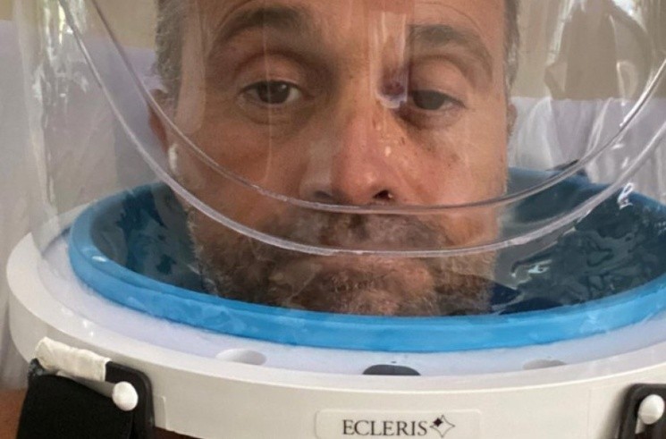 Qué es el "Helmet" que le colocaron a Sergio Lapegüe para su tratamiento por covid | Espectaculos