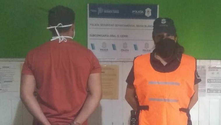 Cerri: es policía, se puso celoso y agredió a su pareja | Información General