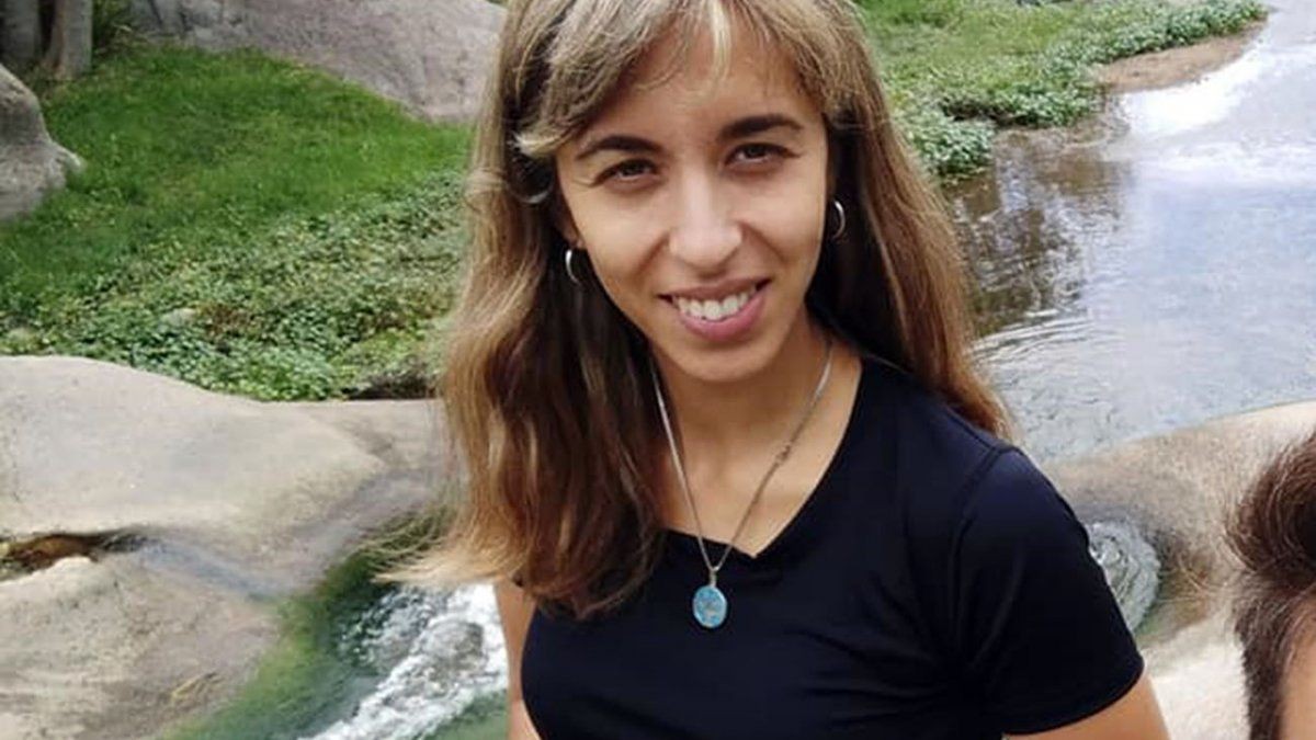 El drama de Victoria: murió tras caer de su bicicleta cuando se le cruzó una pelota | Información General