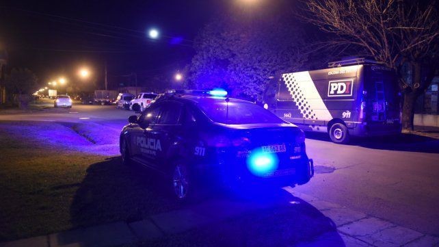 Acribillaron a un joven de 25 años e hirieron a una niña de 8 en Rosario | Noticias