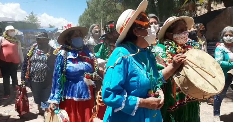 "Jueves de Comadres" en Humahuaca se juramentaron respeto | Nacionales