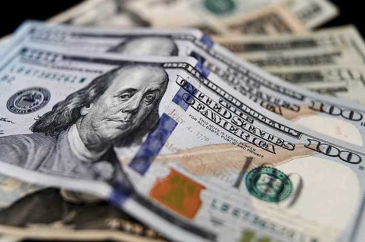 El dólar blue cedió a $149 y ya está a $6 del ahorro | Información General