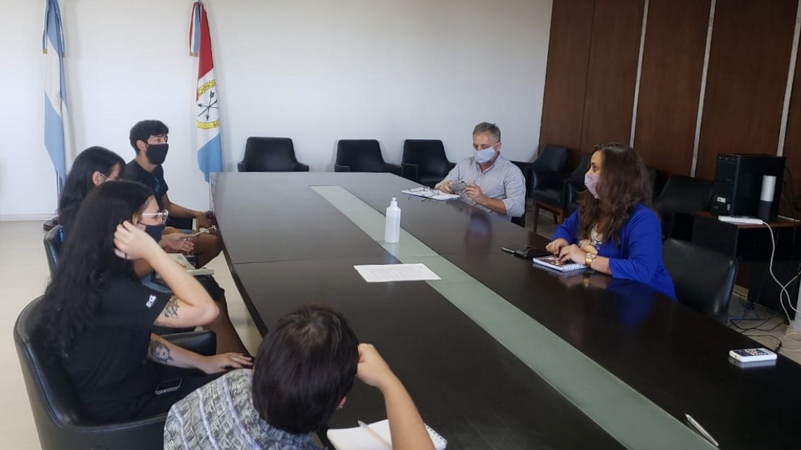 Estudiantes piden por reformas y mejoras edilicias para el Instituto Almirante Brown | Información General