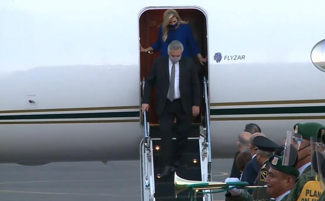 Alberto Fernández llegó a México para participar de la conmemoración de los 200 años de su independencia | Nacionales