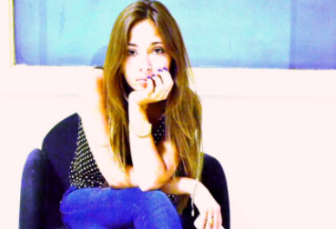 Quién es la secretaria del ministro Guzmán de 32 años que se presenta como bailarina armenia y fue vacunada | Nacionales