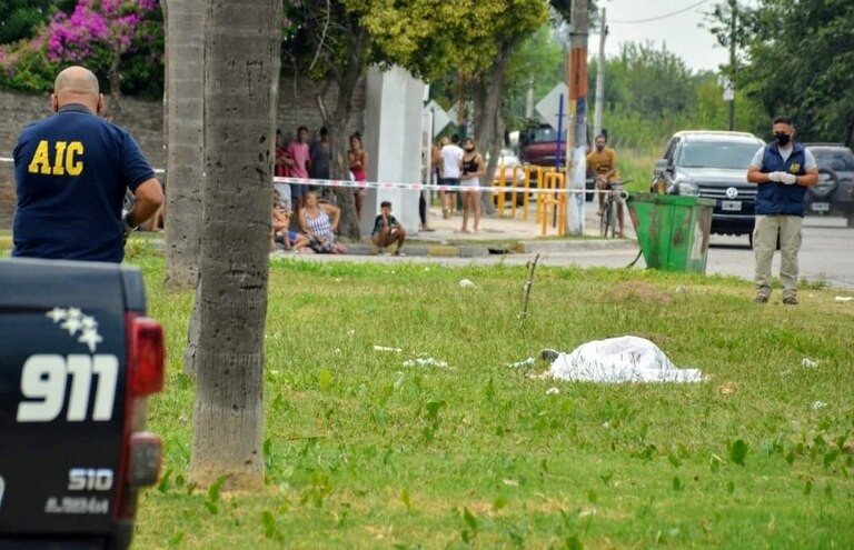 Rosario: mataron a balazos a un hombre durante el cortejo fúnebre de su hermano | Información General