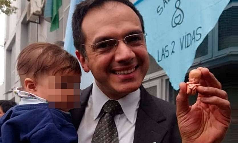 Polémica en Entre Ríos tras restituirle la matrícula a un ginecólogo condenado por impedir un aborto | Nacionales