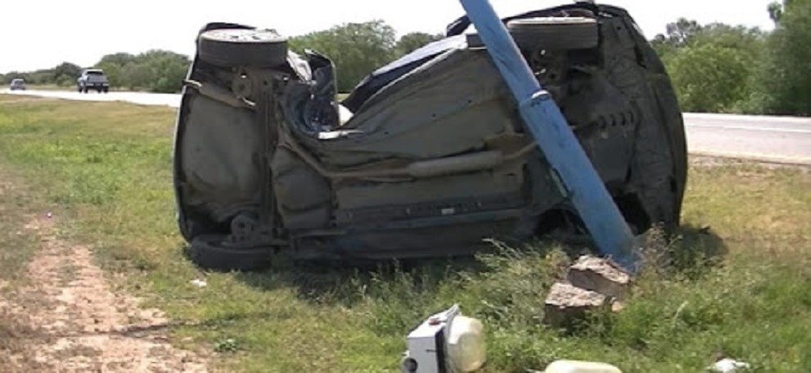 Chocó de frente contra un camión y dos de los seis ocupantes del auto murieron | Noticias