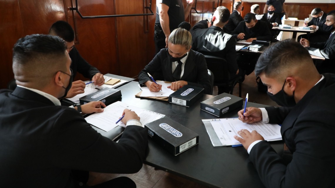 Se incorporaron 409 nuevos policías para tareas operativas en territorio santafesino | Noticias