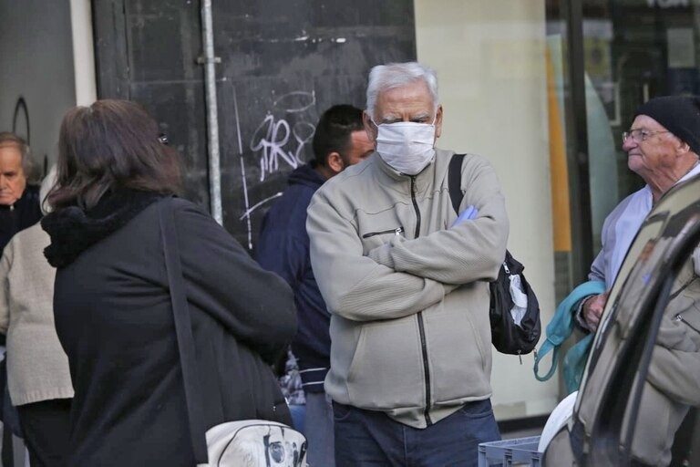 Jubilados: Cómo es el trámite que vence este mes para pagar menos Ganancias | Información General