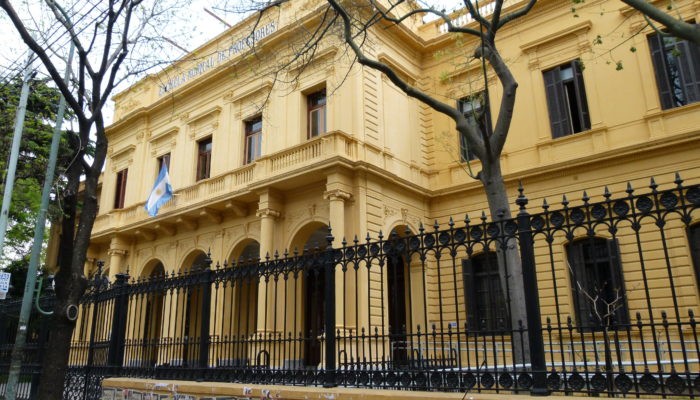 Padres piden que se declare la "inconstitucionalidad" de las clases presenciales obligatorias | Nacionales