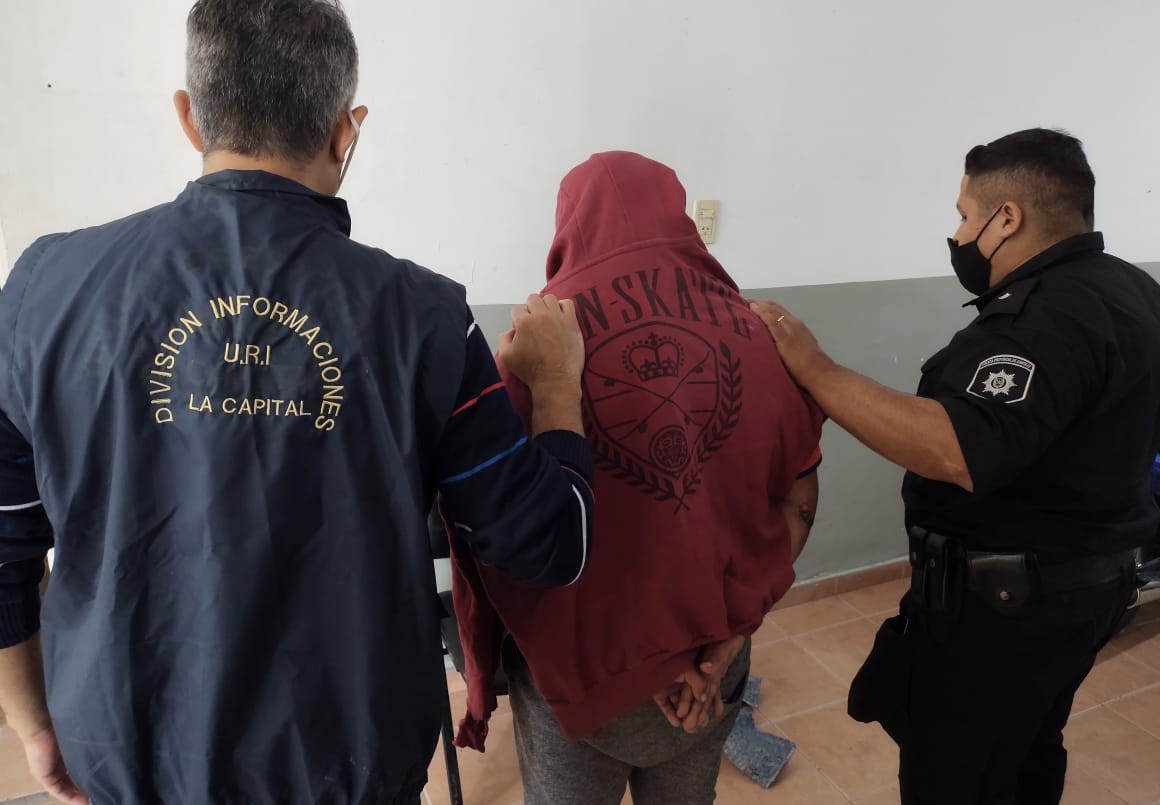 Coronel Dorrego: secuestran armas de fuego y detienen a un joven | Noticias