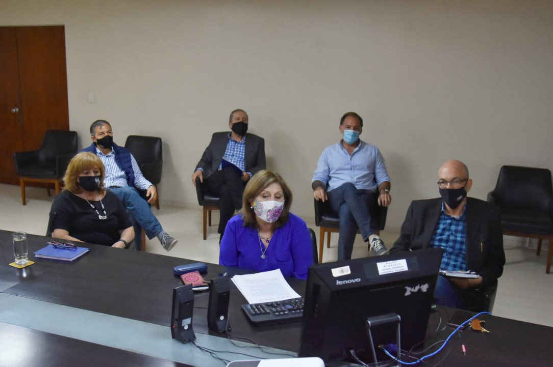 El gobierno provincial ofrece el adelanto del segundo tramo del aumento a los gremios | Noticias