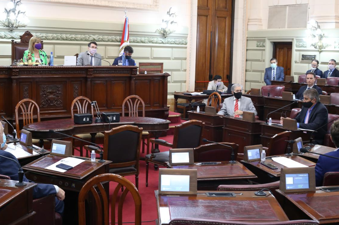 Las cámaras legislativas suspendieron al fiscal adjunto Rodrigo González | Legislativas