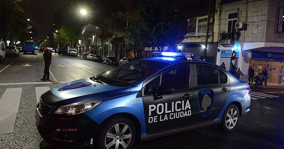 Al menos dos heridos tras un enfrentamiento durante una reunión de política partidaria en Barracas | Nacionales