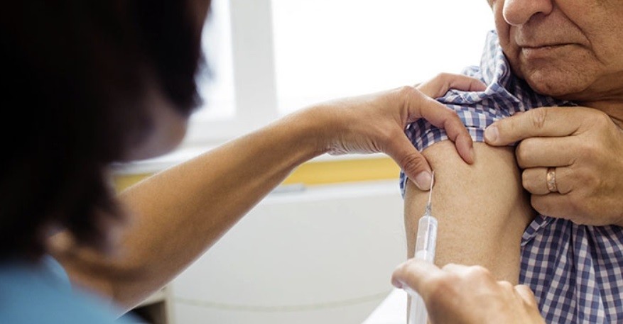 Para vacunar a más personas, el Consejo Federal de Salud acordó diferir la segunda dosis | Nacionales