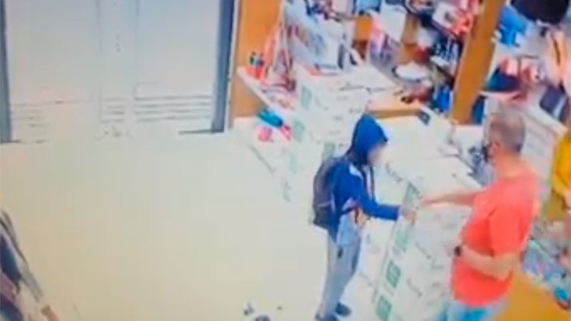 Un nene pidió un lápiz para ir a la escuela y le regalaron muchos útiles | Nacionales