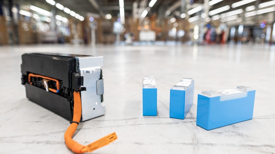 Argentina se convertirá en el segundo proveedor de litio para los autos eléctricos de BMW | Nacionales