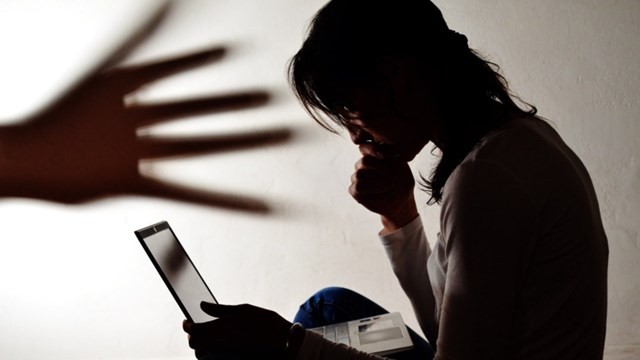 Cada vez más mayores de 55 frecuentan las citas en línea y quedan a merced de estafadores | Tecnología