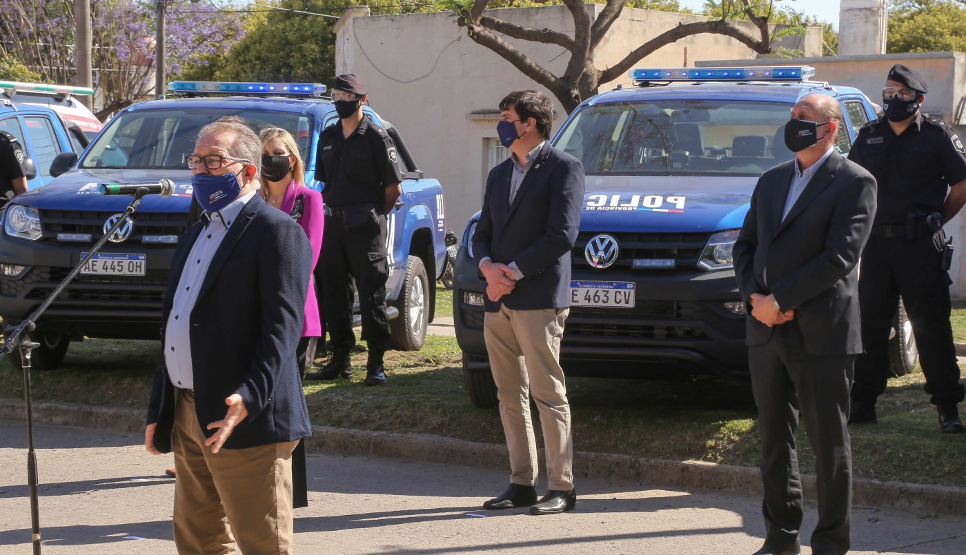 Disponen otorgar una asignación para los policías santafesinos con hijos escolarizados | Noticias