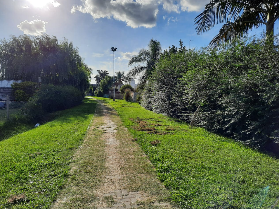 Viernes Santo con buen tiempo y cielo despejado en la ciudad | Información General