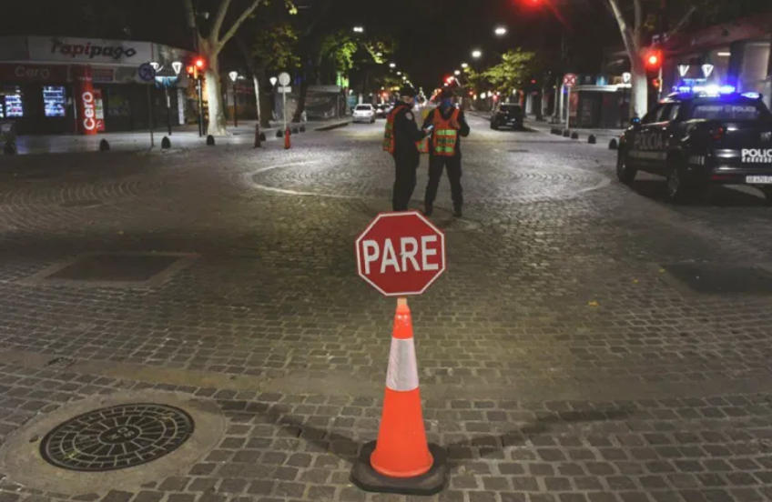 El gobierno Nacional evalúa restringir la circulación nocturna | Noticias