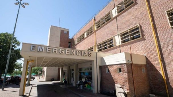 Un bebé fue llevado al hospital con un tenedor clavado en la cabeza: detuvieron a su hermano de 18 años | Nacionales
