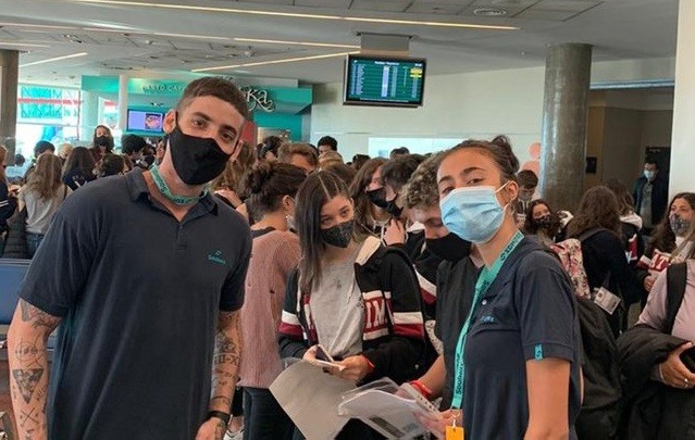 Viajes de egresados: dos vuelos desde Bariloche llegaron con 78 jóvenes infectados | Nacionales