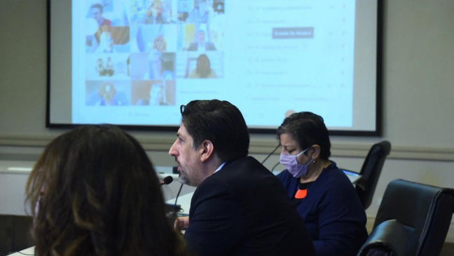 Acuerdan mantener las clases presenciales pese a la suba de contagios | Noticias