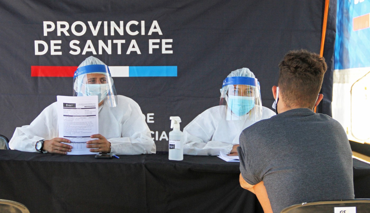 Coronavirus: se registraron 1367 nuevos contagios y 14 fallecidos en Santa Fe | Noticias
