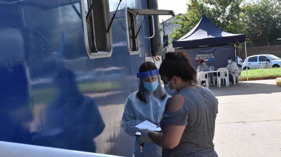 Viernes con casi 1500 nuevos casos de coronavirus en la provincia de Santa Fe | Noticias