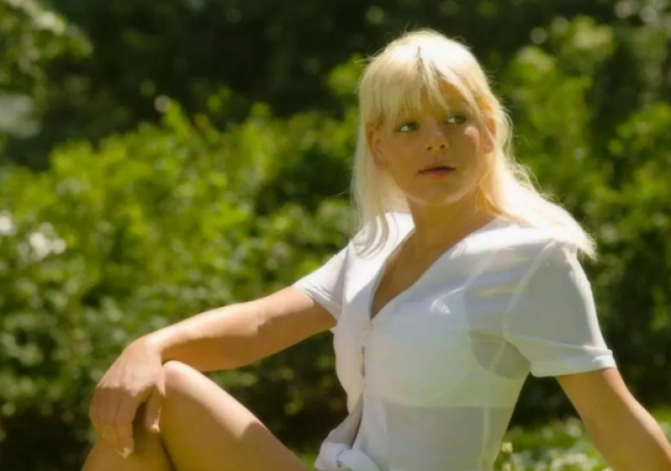 La modelo alemana que oscureció su piel quiere irse a vivir a Kenia | Espectaculos