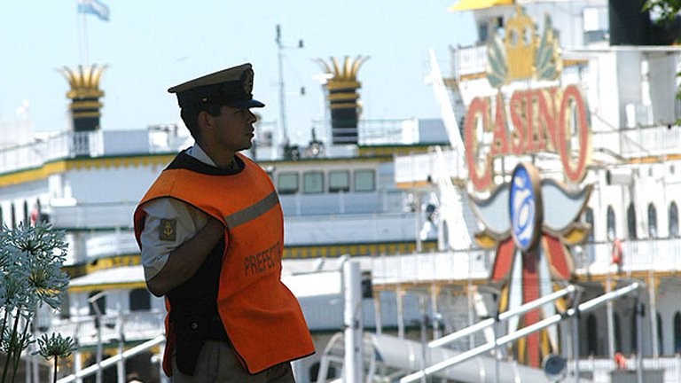 Hallan un cadáver flotando en Puerto Madero | Nacionales