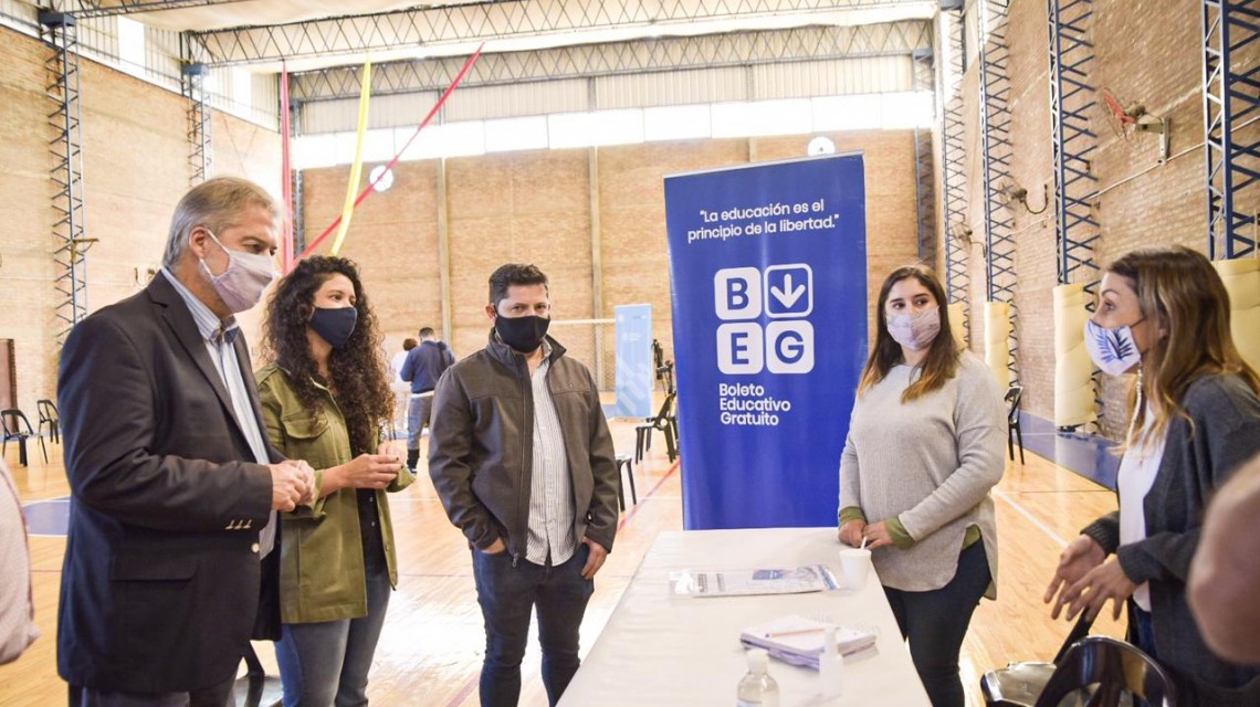 El operativo móvil de Anses pasó por Monte Vera | Información General