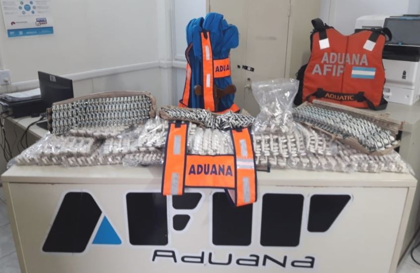 Incautan $14 millones y mercadería en un intento de contrabando al Paraguay | Nacionales