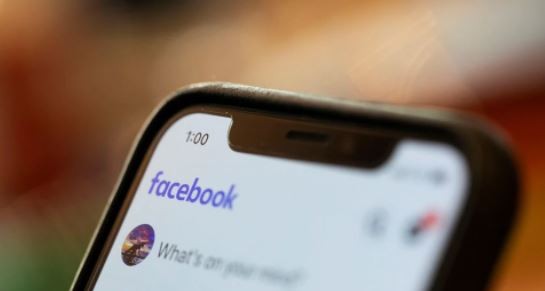 Detienen a un hombre por hackear una cuenta de Facebook y enviar pornografía a los contactos | Redes