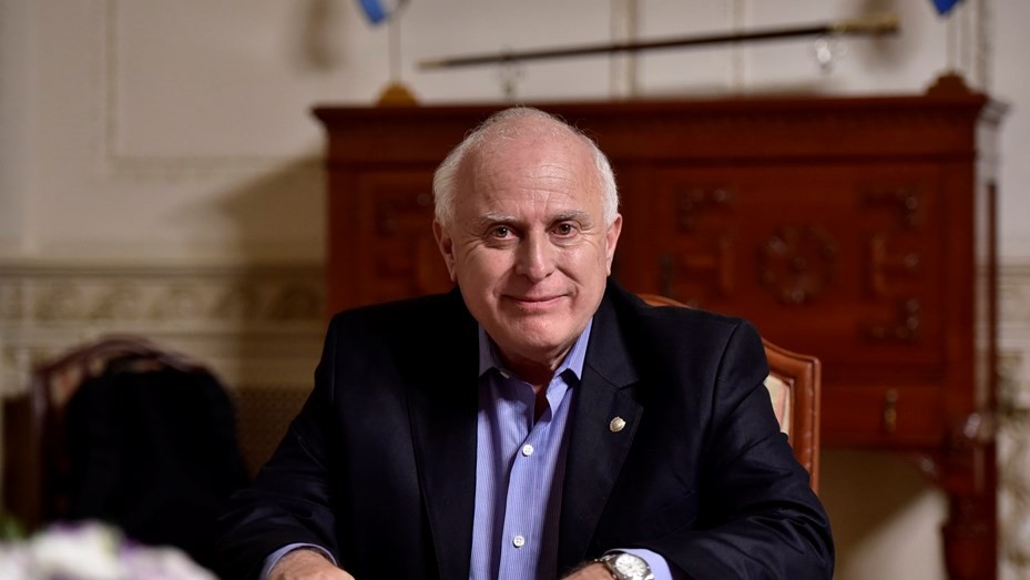 Miguel Lifschitz está con asistencia respiratoria | Información General