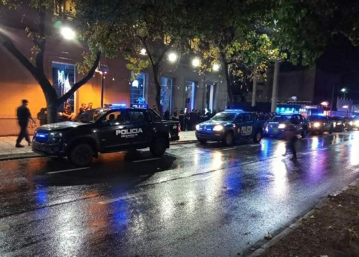 Casi 50 personas demoradas por violar las restricciones en los últimos 3 días | Noticias
