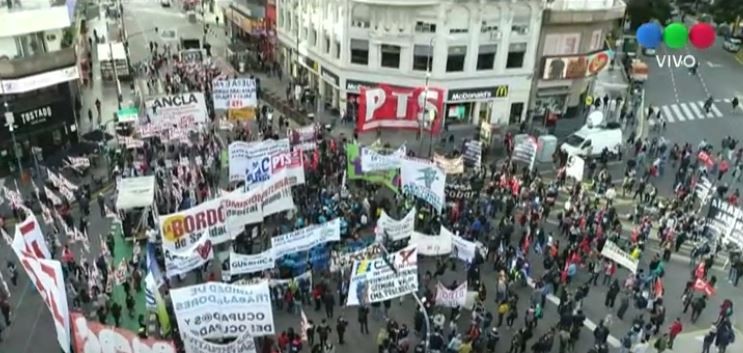Protestan en el Obelisco en rechazo al Consejo del Salario | Nacionales