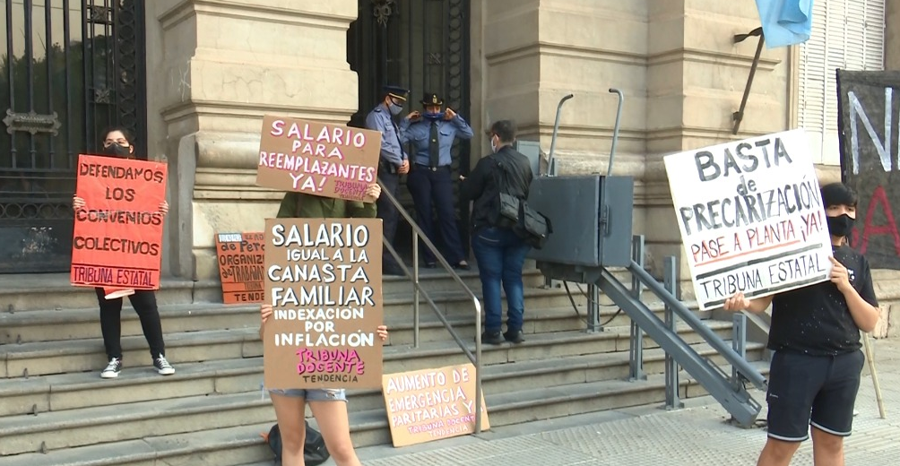 Se firmaron los primeros decretos de pase a planta de contratados | Noticias