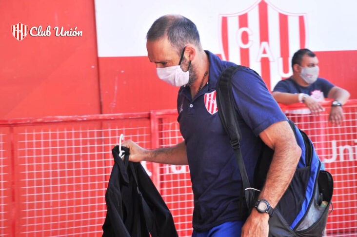 Azconzábal define el equipo que jugará este domingo al mediodía en Varela | Deportes