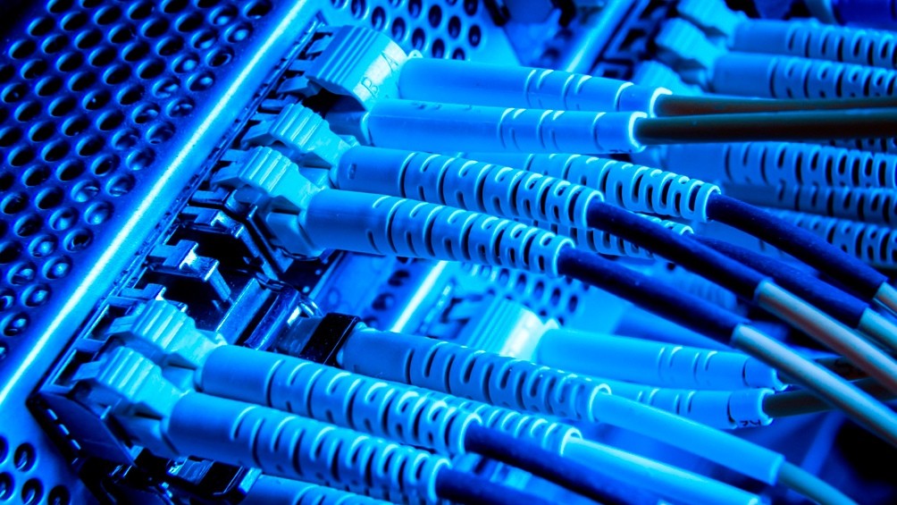 Extienden la red de fibra óptica para alcanzar a 238 pueblos y a un millón de habitantes | Nacionales