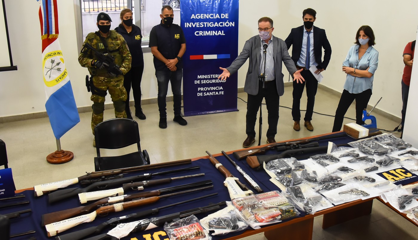 Desbaratan una banda criminal dedicada a la venta de armas en el mercado ilegal | Noticias